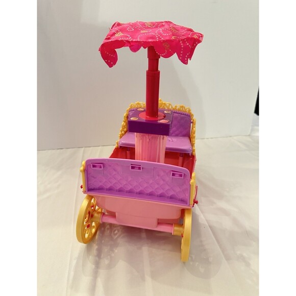 Barbie Princess Charm School Pop-Up Canopy Carriage 2011 - Picture 2 of 6